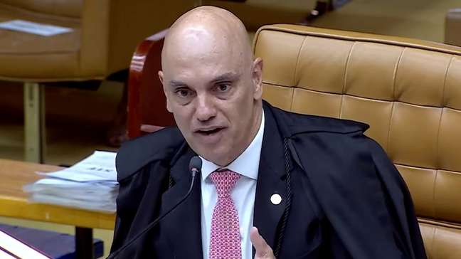 Moraes afirma que resolução do CNJ não impede juízes de expressar opinião política: 'Podem e devem'