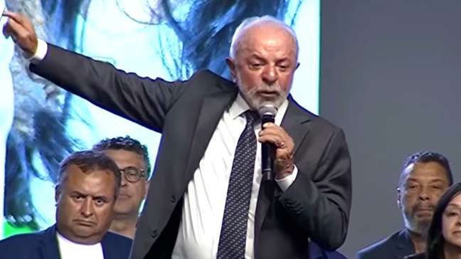 Lula diz que investigação sobre Banco Master é a ‘1ª perseguição a magnatas da corrupção’ no país