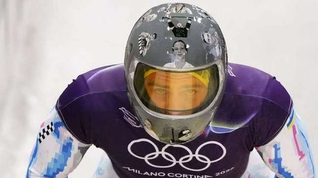 Atleta ucraniano homenageia mortos na guerra e é desclassificado de Olimpíadas de Inverno