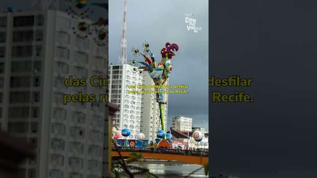 Maior bloco de carnaval do mundo, Galo da Madrugada leva multidão às ruas do Recife #shorts