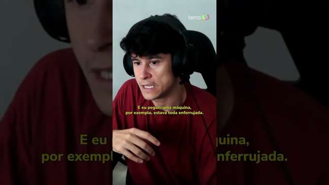 Jogador profissional de 'tapete de dança' viraliza nas redes sociais dançando com perfeição #shorts