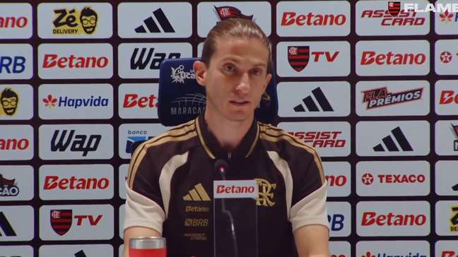 Filipe Luís se justifica por declaração polêmica sobre Vini Jr: ‘Esclarecer as minhas palavras’