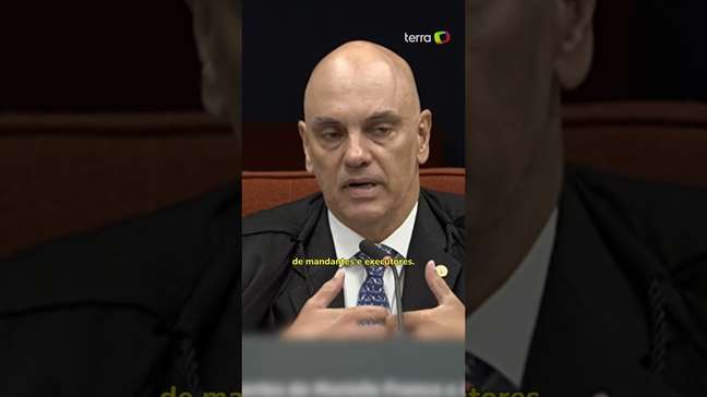 Em voto, Moraes diz que Marielle era 'uma mulher preta que peitou interesses de milicianos' #shorts