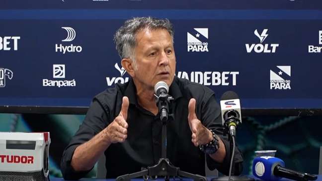 Técnico do Remo detona e 'demite' próprio jogador: 'Indisciplinado'