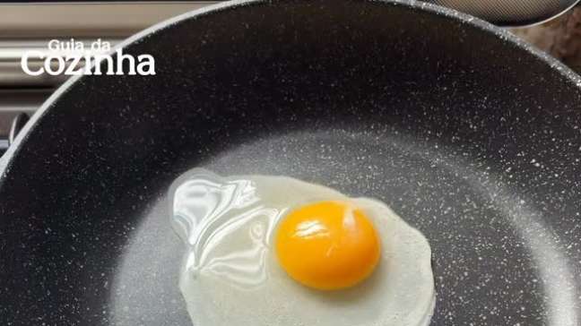 Ovo frito com óleo ou sem óleo?
