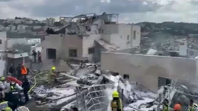 Ataque do Irã deixa ao menos nove mortos nos arredores de Jerusalém