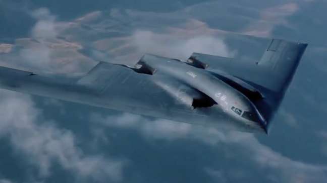 EUA afirmam ter usado avião mais caro já construído e imune a radares em ataques ao Irã