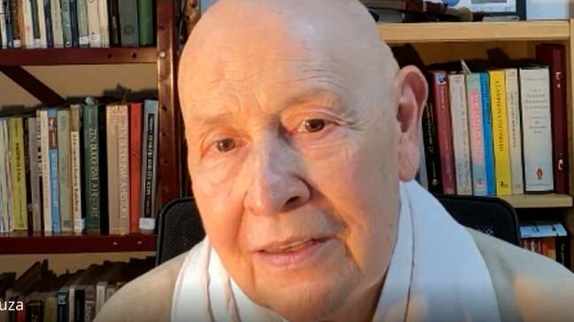 Monja Coen: como ser jornalista a fez ter contato com a ‘dor do mundo’ e a levou ao zen budismo