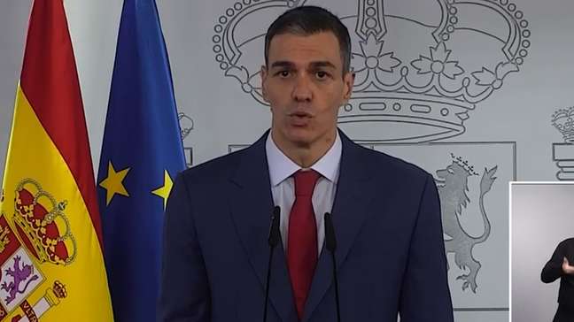 Premiê espanhol diz que Trump joga ‘roleta russa’ com o destino de milhões de pessoas