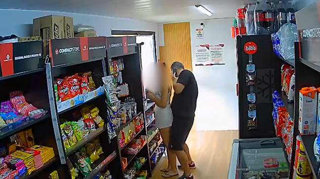 Adolescente de 14 anos é assediada por homem dentro de mercadinho de condomínio