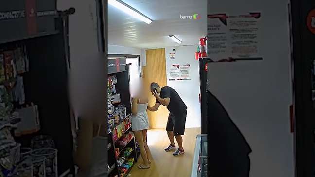 Adolescente de 14 anos é assediada por homem dentro de mercadinho de condomínio #Shorts