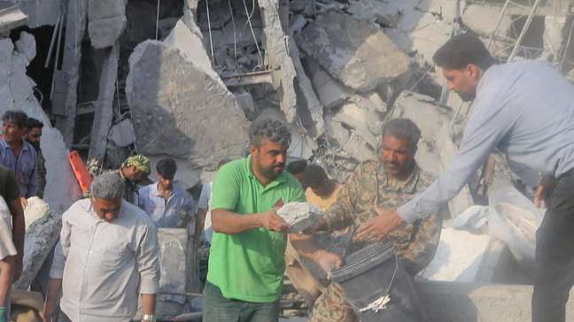 Míssil dos EUA atingiu base perto de escola, indica análise