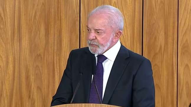 Com presidente da Bolívia, Lula cita ‘tentativa de ruptura democrática’ e defende união na América Latina