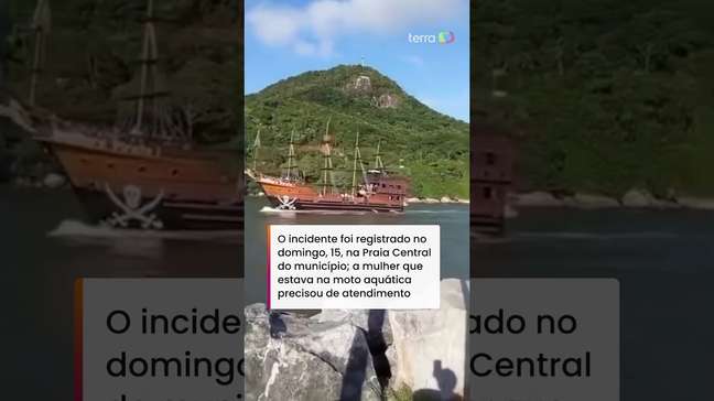 Veja momento em que 'barco pirata' atropela casal em moto aquática em Balneário Camboriú #shorts