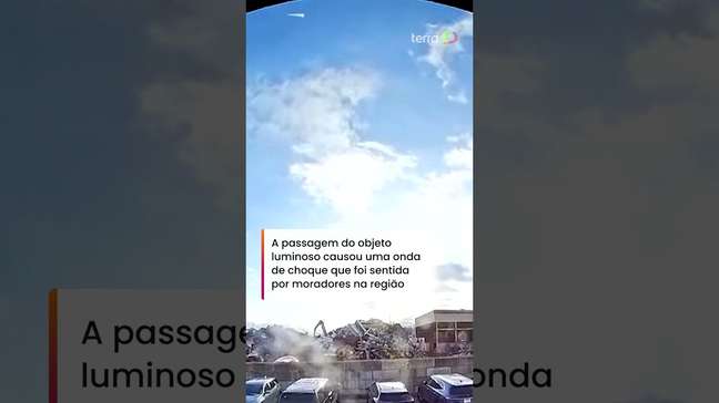 Bola de fogo cruza céu nos EUA e causa forte estrondo #shorts
