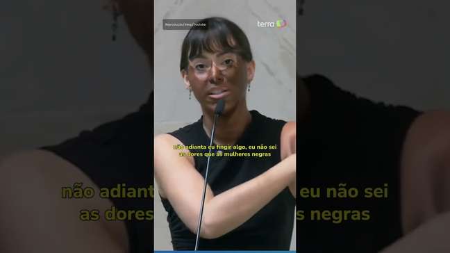 Deputada do PL faz 'blackface', cita Erika Hilton e discursa contra mulheres trans na Alesp #shorts