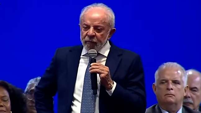 'Uma guerra que ninguém pediu, sem necessidade’, diz Lula ao criticar ataques dos EUA ao Irã