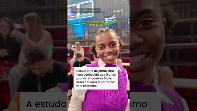 'Mini Gloria Maria' vivencia bastidores do 'Altas Horas' após pedido de estágio #Shorts