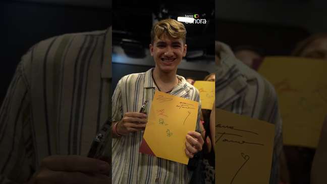 Sonora Apresenta estreia com a Banda Foto em Grupo #shorts