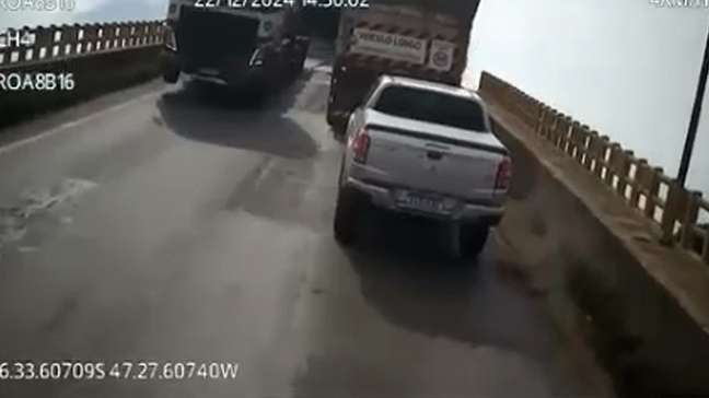 Novas imagens mostram veículos sendo arremessados em desabamento de ponte entre TO e MA