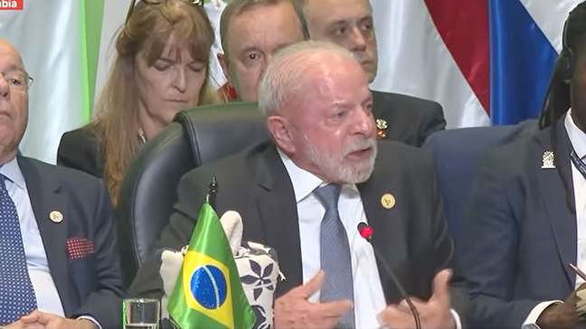 Lula critica invasões dos EUA: ‘Não é possível alguém achar que é dono de outros países’