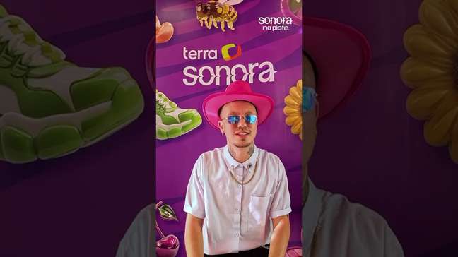 Fã fez tattoo pra Rosalía na balada #shorts