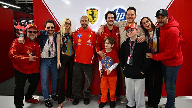 Elenco de ‘Super Mario Galaxy’ marca presença no GP do Japão