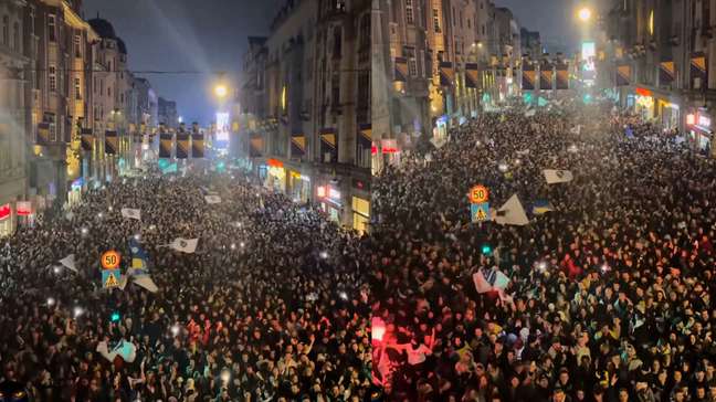 Torcedores lotam rua da Bósnia após classificação para a Copa do Mundo