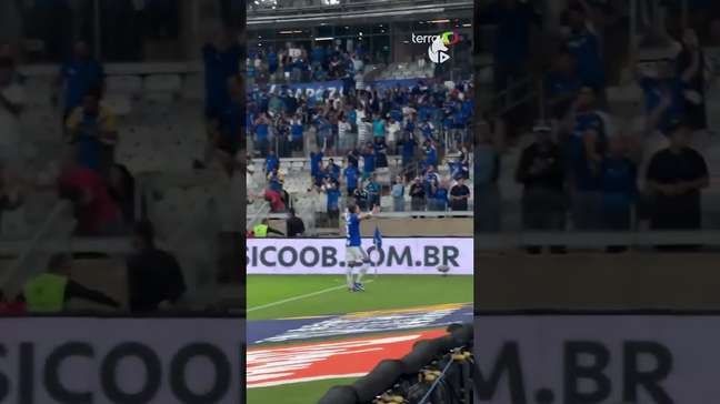 Efeito Artur Jorge? Cruzeiro faz três gols em 6 minutos e passa por cima do Vitória no Mineirão