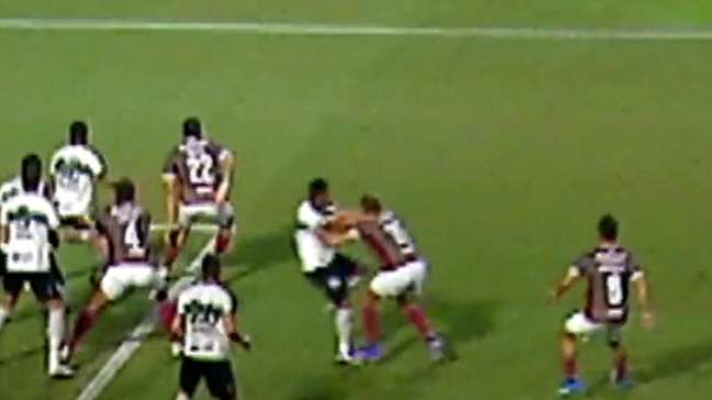 CBF divulga VAR que anulou gol do Fluminense por falta no início da jogada contra o Coritiba