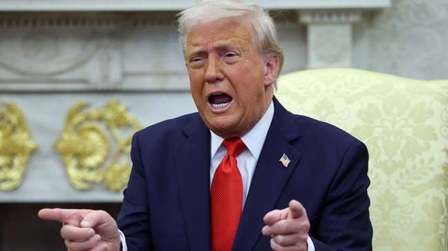 Trump adia ultimato e suspende ataques contra o Irã por duas semanas: 'Cessar-fogo de dois lados'