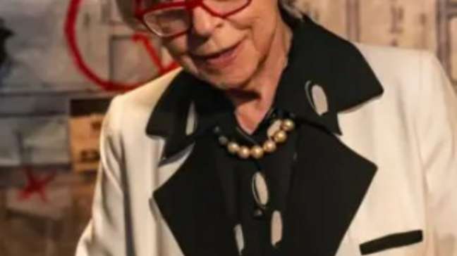 'Temos que olhar a morte de cima', diz Fernanda Montenegro à BBC