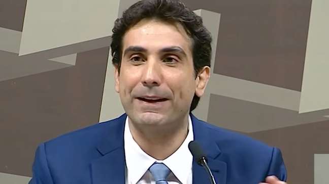 Galípolo defende sigilo de 8 anos na liquidação do Banco Master