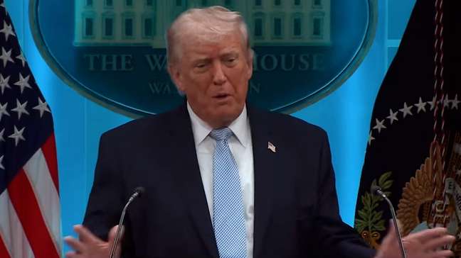 Trump faz nova ameaça antes reunião entre EUA e Irã: 'Única razão de estarem vivos é para negociar’