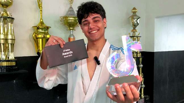 ‘Faixa preta do TikTok’ venceu ‘sopro’ no coração durante a infância