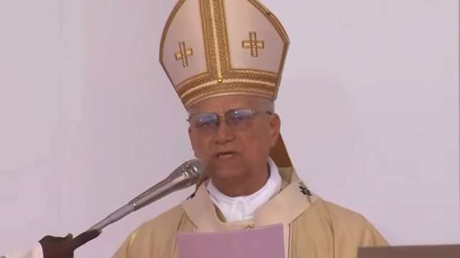 Em Angola, papa Leão XVI faz discurso em português pela paz na Ucrânia e no Oriente Médio