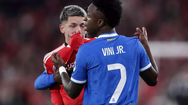 Uefa pune Prestianni por ofensas a Vini Jr e aplica suspensão de seis jogos