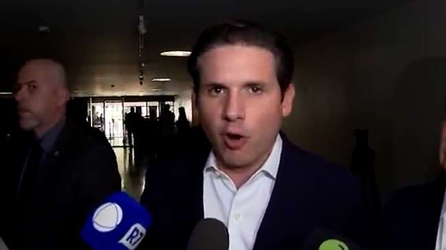 Motta cria comissão especial para debater fim da escala 6x1 na Câmara