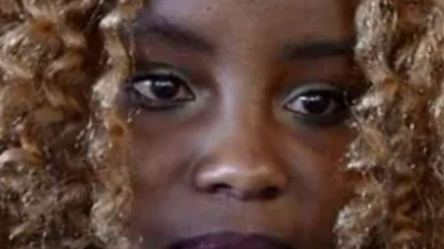 'Nunca pensei que estaria gravando': As mulheres filmadas com câmeras secretas e ridicularizadas na internet