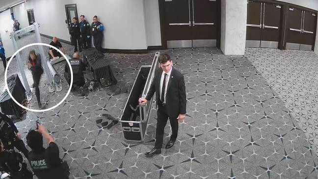 EUA divulgam novas imagens da ação de atirador que invadiu jantar de Trump em Washington