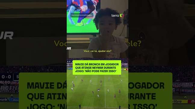 Mavie dá bronca em jogador que atinge Neymar durante jogo #shorts