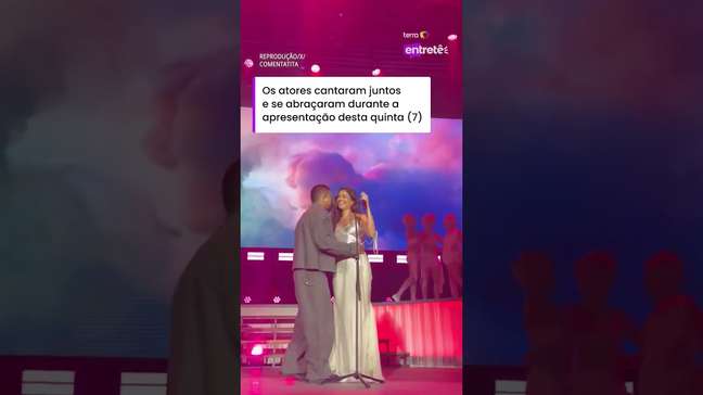 Em meio a rumores de volta, Xamã e Sophie Charlotte cantam juntos e se abraçam no palco #shorts