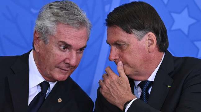 Nunes Marques convida Bolsonaro e Collor para posse no TSE