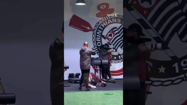 Ex-BBB, Chaiany se emociona ao conhecer Yuri Alberto, do Corinthians #shorts