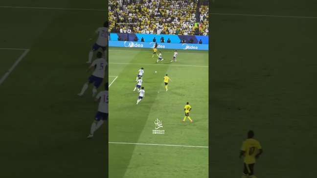Que isso, robozão! CR7 protagoniza furada incrível, e Al-Nassr perde final