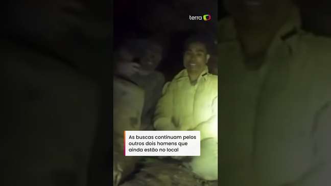 Cinco das sete pessoas presas há uma semana em caverna no Laos são encontradas com vida #shorts