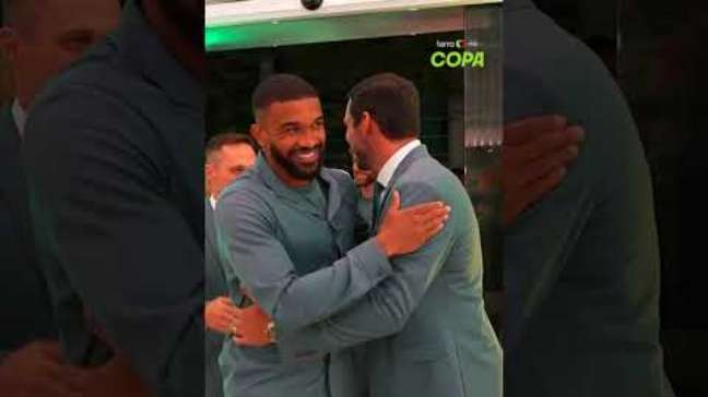 Seleção se despede dos funcionários da CBF antes de viajar para os EUA #shorts