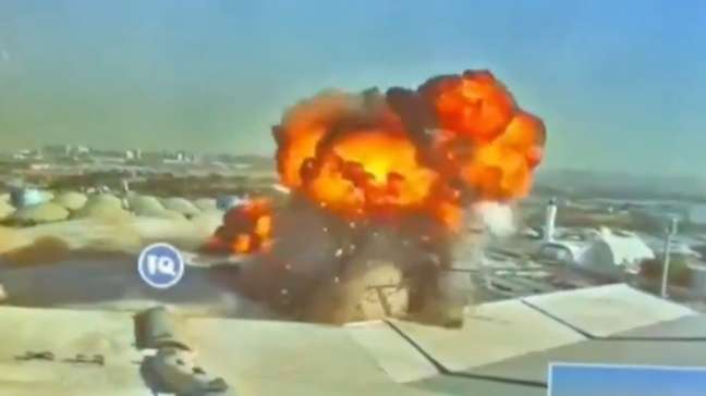 Drone militar atinge aeroporto e causa enorme explosão no Kuwait; veja o momento