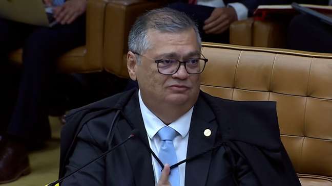 Ao rebater "bizarrices" na política, Dino mantém remoção de vídeo ofensivo no Amazonas