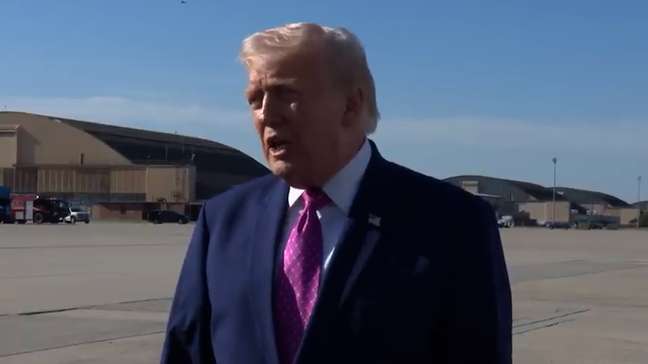 Trump volta atrás e cancela ‘ataques e bombardeios programados’ contra o Irã